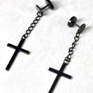 Aretes Colgantes con Cadena y Cruz en Acero Negro – Estilo Urbano Premium